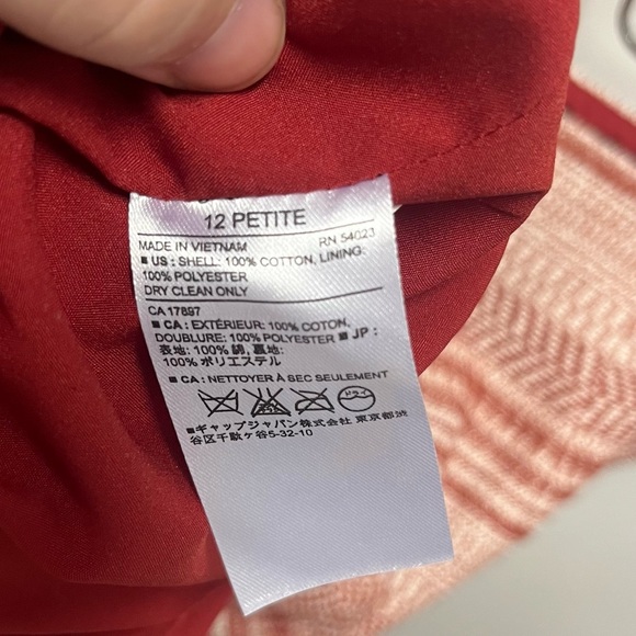 ⬇️$35 NEW Banana republic skirt with gorgeous knit design size 12P - Picture 6 of 6